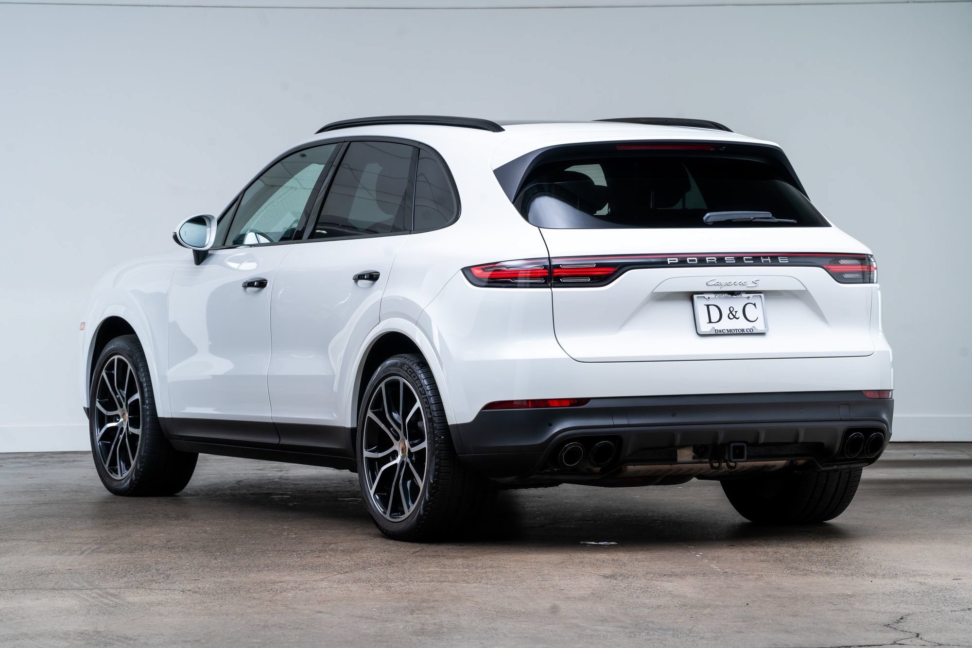 Used 2019 Porsche Cayenne S AWD/4WD image 5