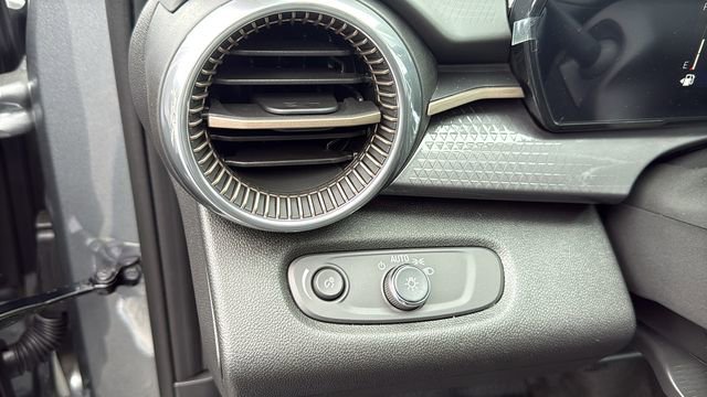 New 2026 Chevrolet Trax ACTIV image 14