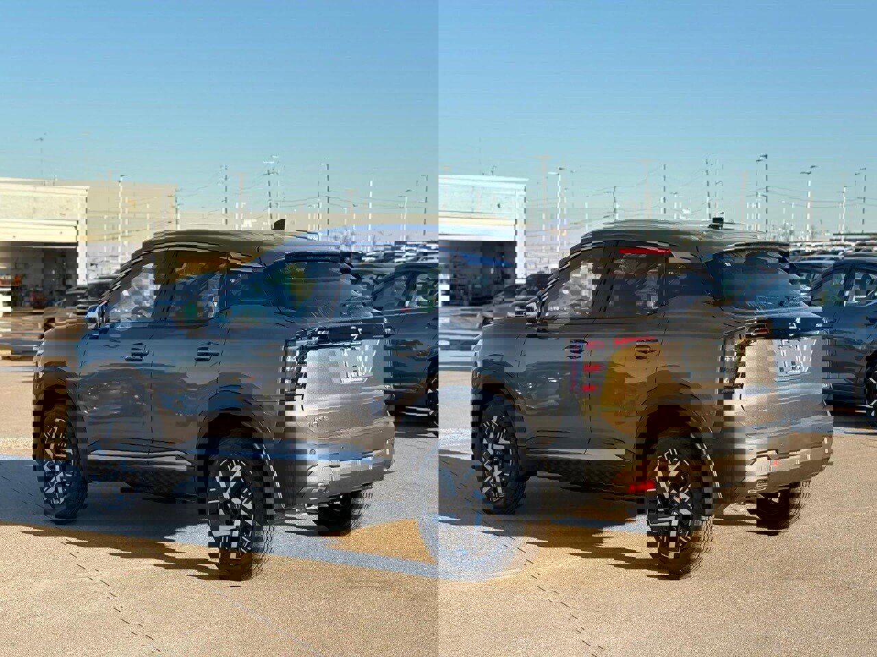 New 2026 Nissan Kicks SV image 7