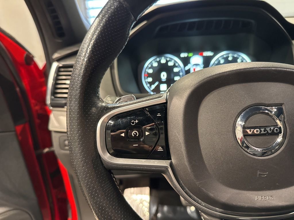 Used 2017 Volvo XC90 T5 R-Design FWD image 23