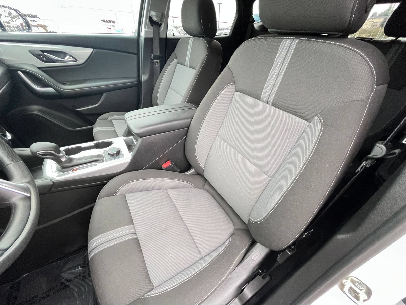 Used 2025 Chevrolet Blazer LT FWD image 36