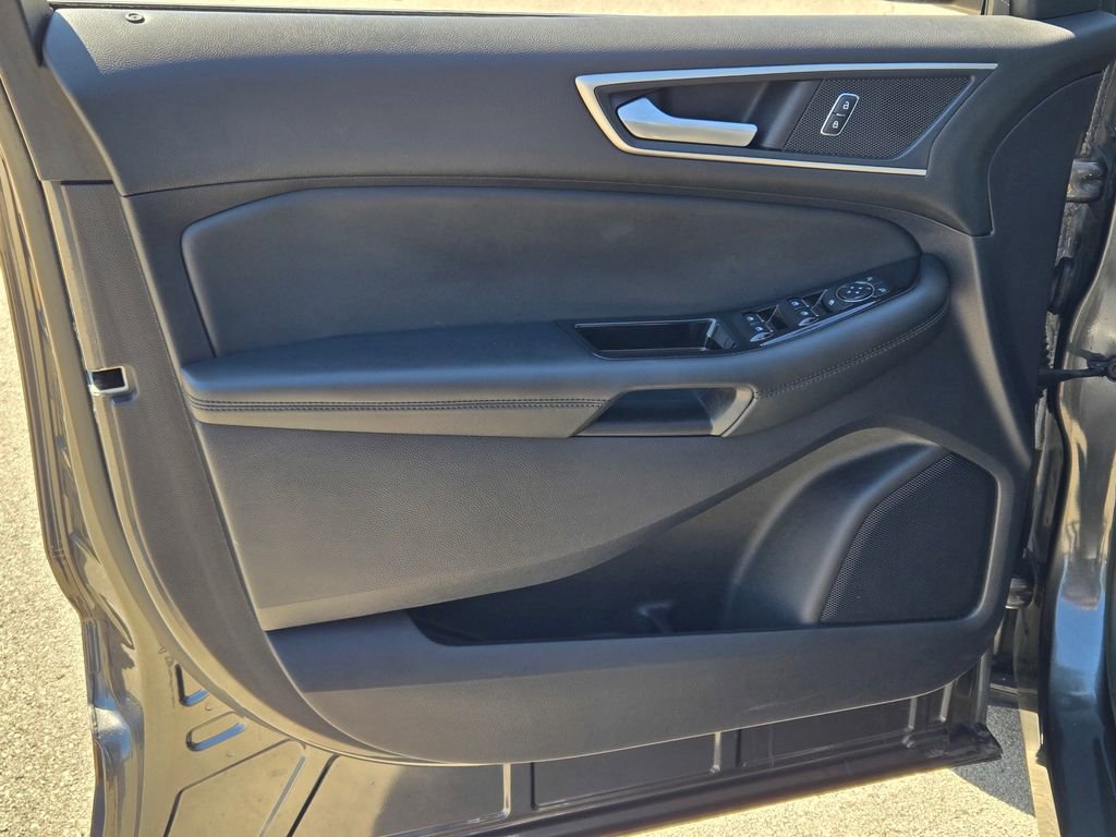 Used 2020 Ford Edge SEL w/ Convenience Package AWD/4WD image 31