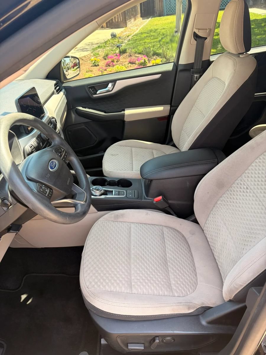 Used 2020 Ford Escape SE FWD image 8