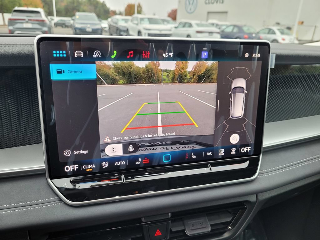 New 2026 Volkswagen Tiguan SE AWD/4WD image 17