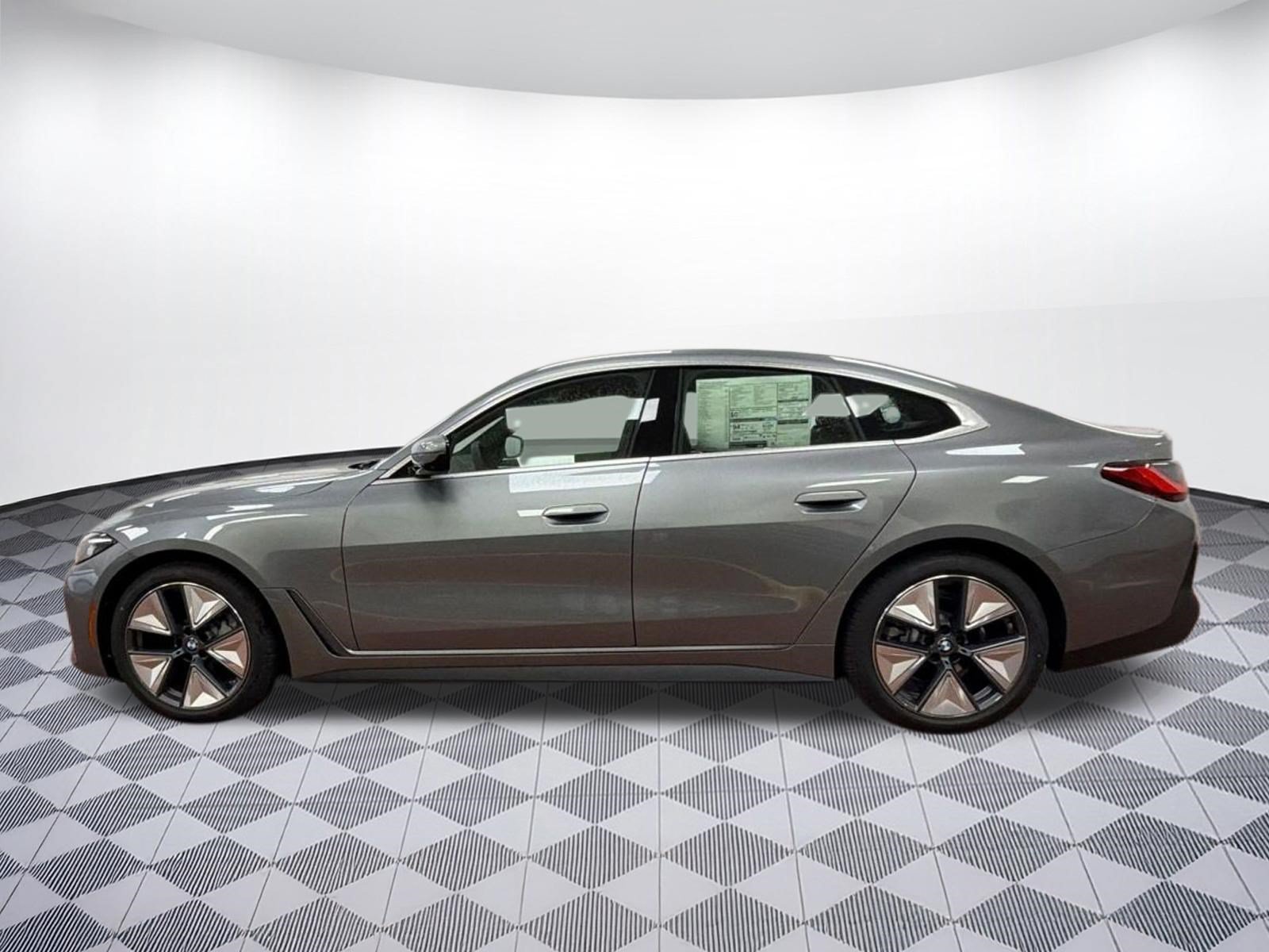 Used 2026 BMW i4 xDrive40i w/ Premium Package AWD/4WD image 2
