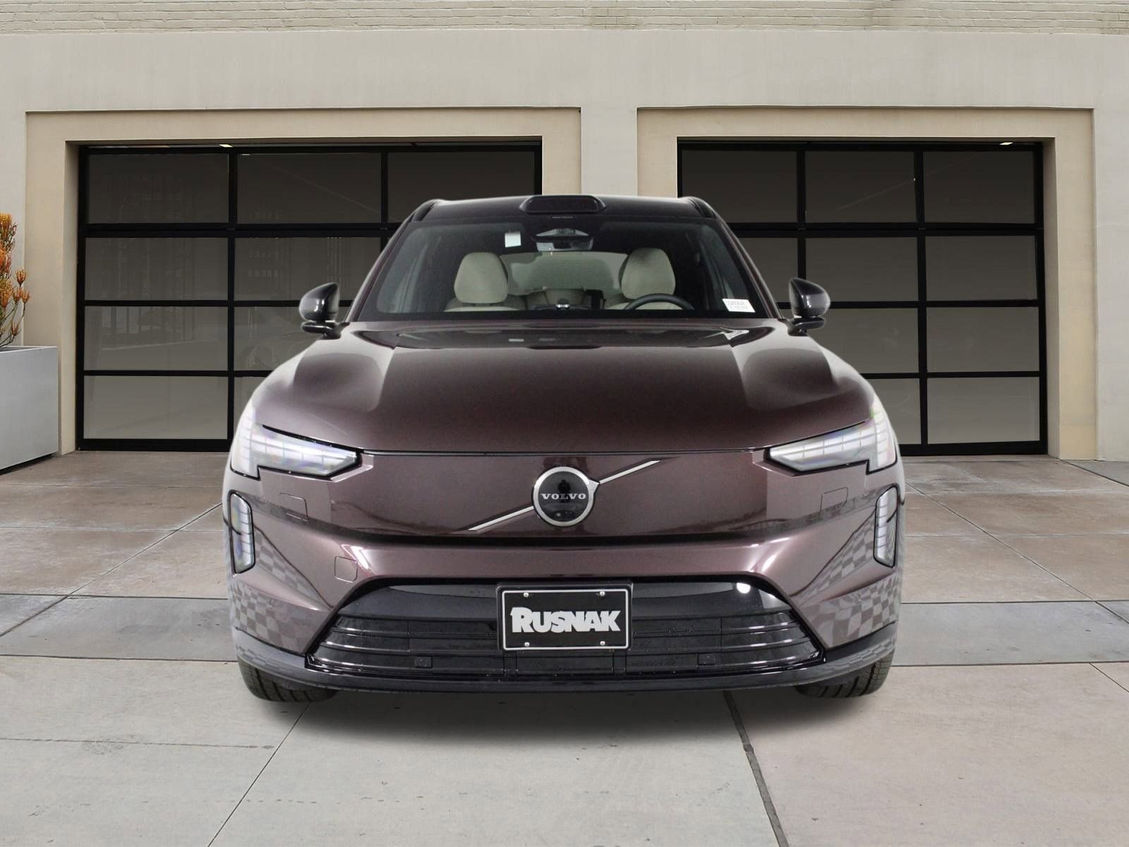 New 2025 Volvo EX90 Ultra image 2
