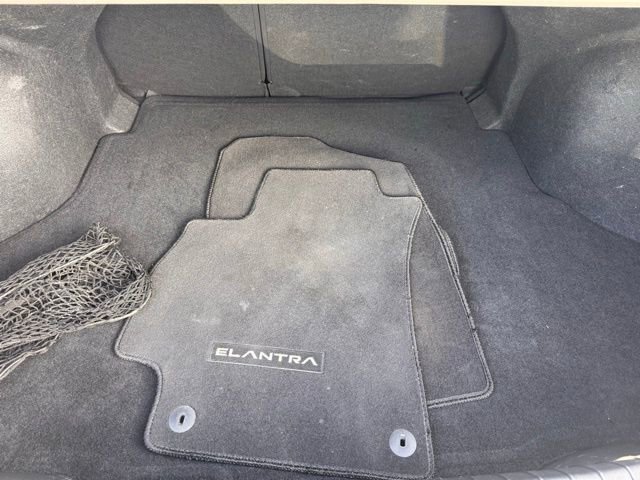Used 2022 Hyundai Elantra SEL w/ Convenience + Premium Package FWD image 12