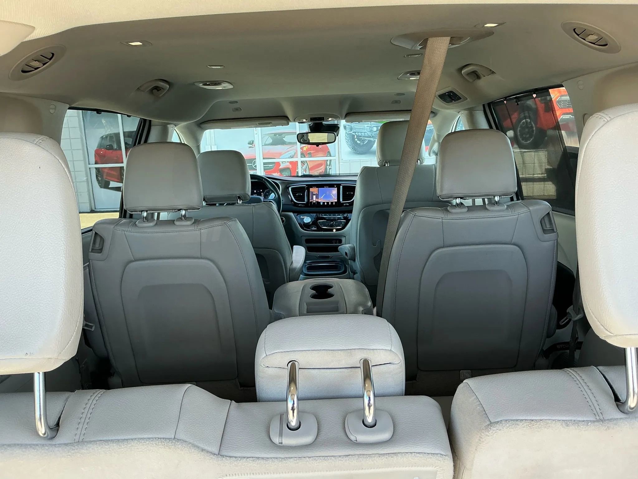 Used 2018 Chrysler Pacifica Touring-L w/ Advanced Safetytec Group image 30