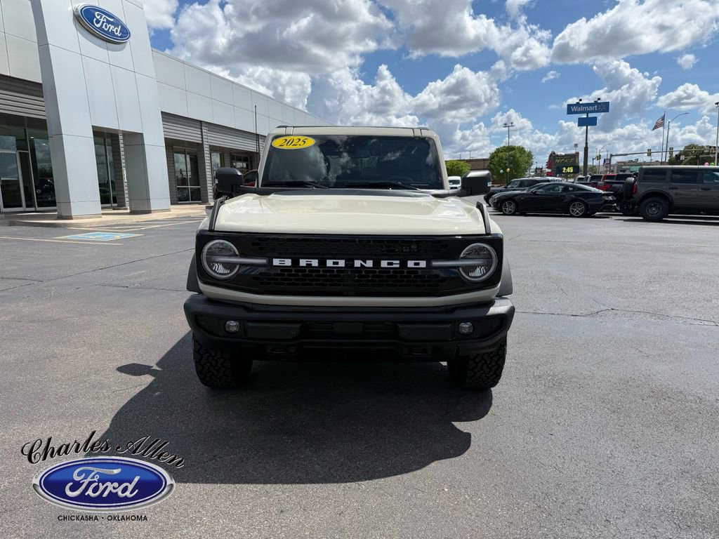 Used 2025 Ford Bronco Outer Banks AWD/4WD image 5