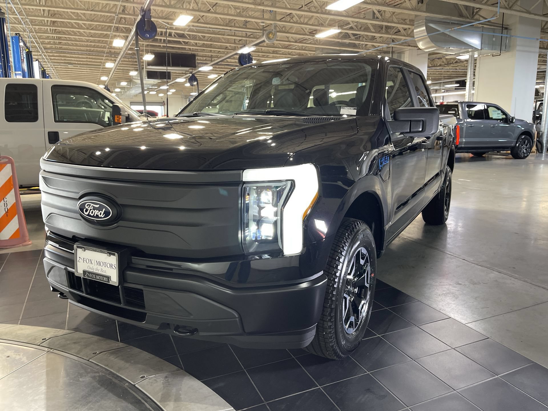 New 2024 Ford F150 Lightning Pro w/ Tow Technology Package AWD/4WD image 14