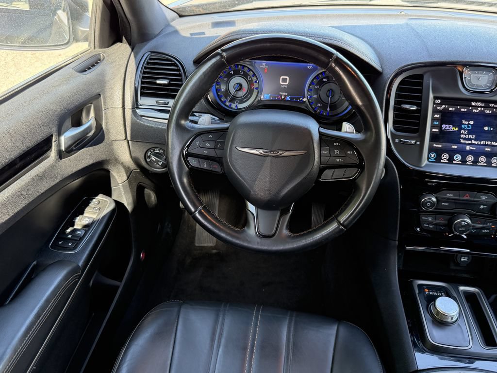 Used 2017 Chrysler 300 S RWD image 14