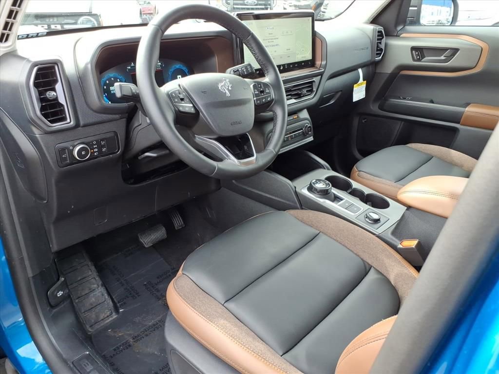 Certified 2025 Ford Bronco Sport Outer Banks w/ Outer Banks Tech Package+ image 14