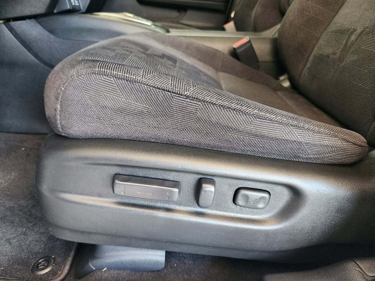 Used 2022 Honda Pilot Sport image 23
