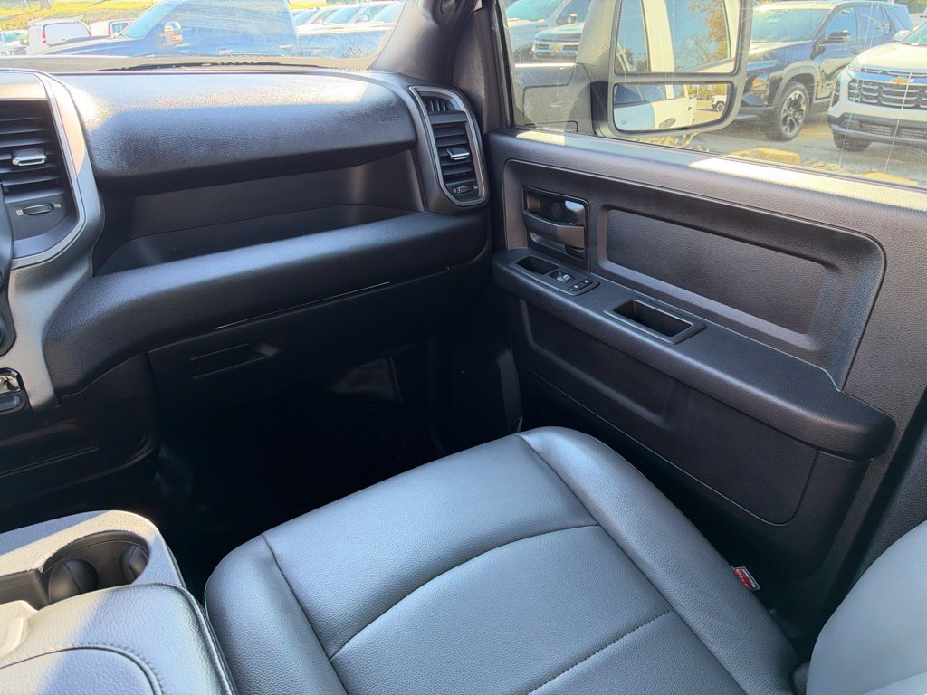 Used 2024 RAM 3500 Tradesman AWD/4WD image 43