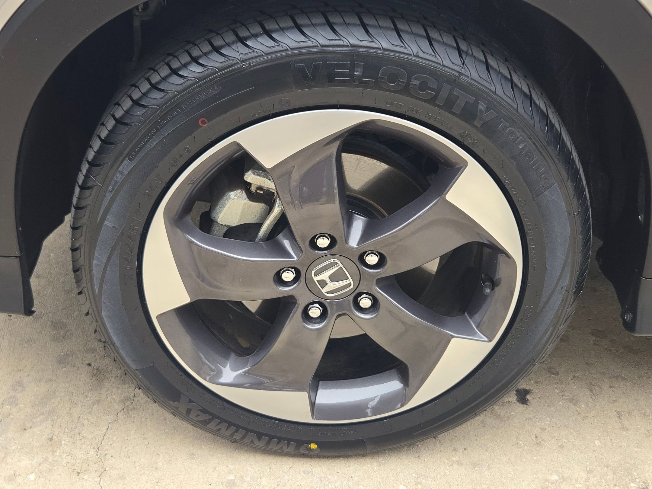 Used 2018 Honda HR-V EX image 32
