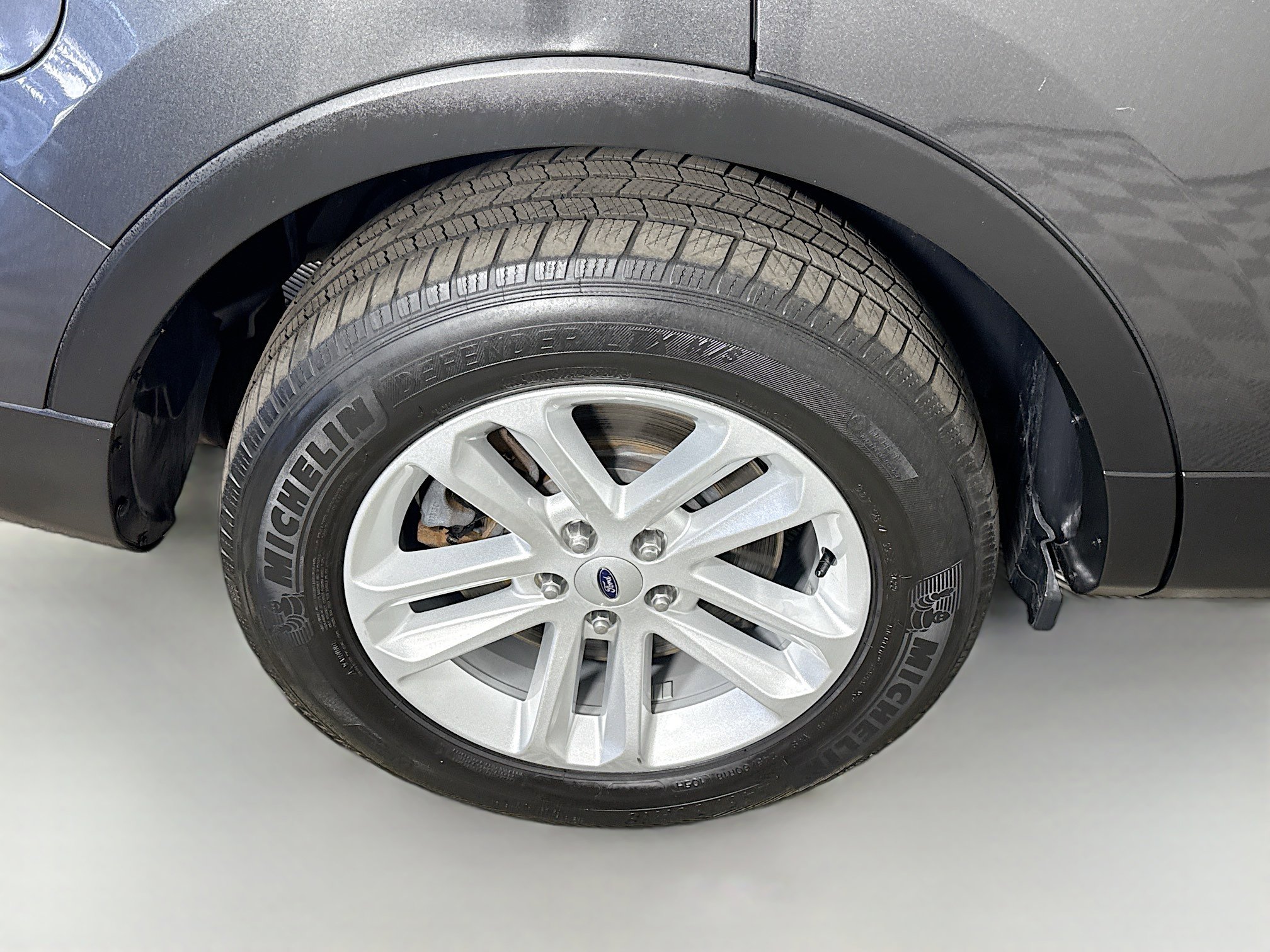 Used 2017 Ford Explorer XLT w/ Equipment Group 202A image 33