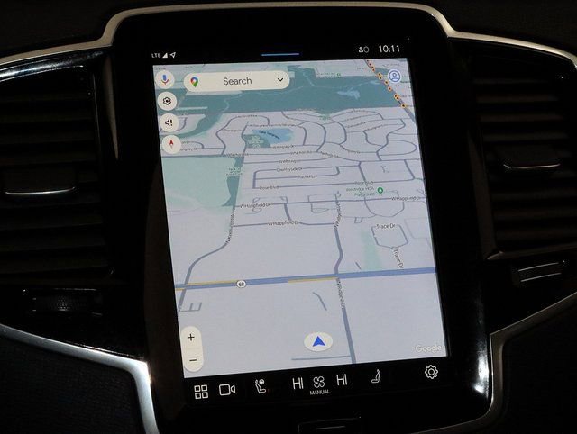 Used 2024 Volvo XC90 B5 Plus image 19