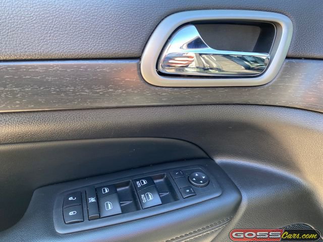 Used 2018 Jeep Grand Cherokee Altitude image 23