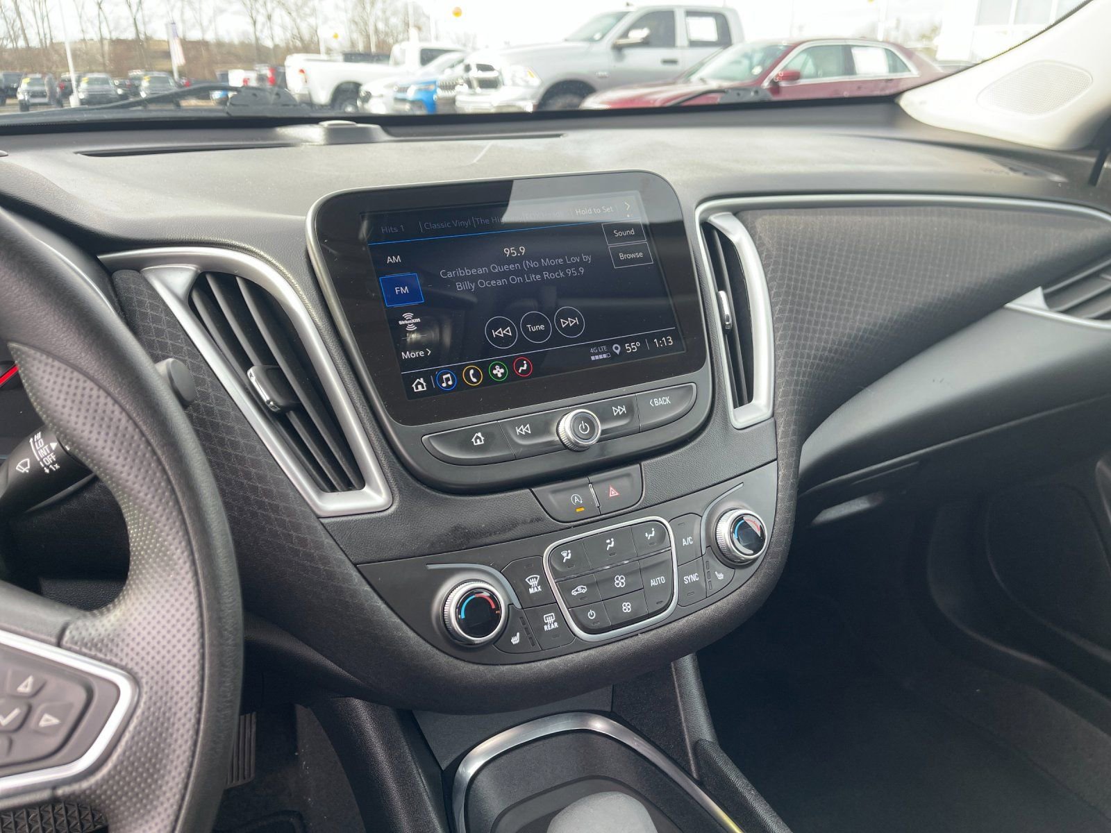 Used 2025 Chevrolet Malibu LT image 19