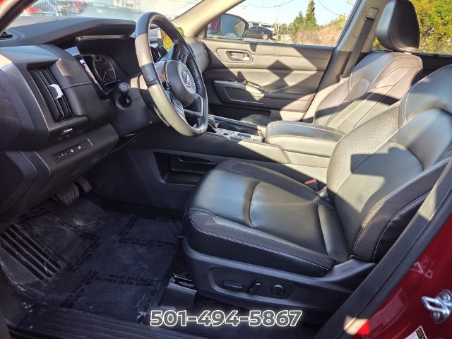 Used 2023 Nissan Pathfinder SL FWD image 7