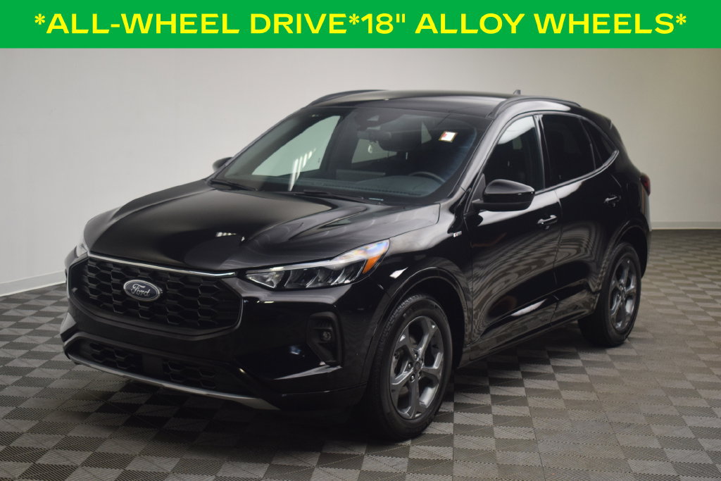 Used 2023 Ford Escape ST-Line Select w/ Tech Pack #1 AWD/4WD image 2