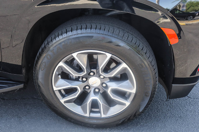 Used 2024 Chevrolet Tahoe LT w/ Luxury Package RWD image 7