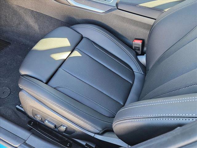 New 2026 BMW 330i xDrive Sedan w/ Convenience Package image 4