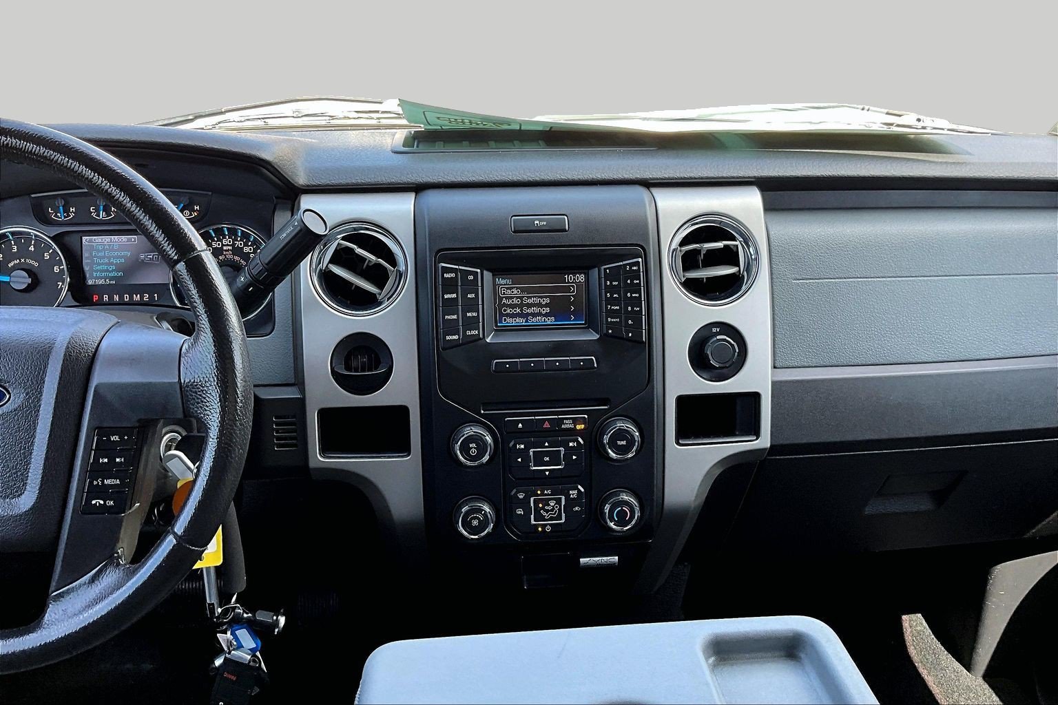 Used 2013 Ford F150 XLT w/ Mid Equipment Group RWD image 6