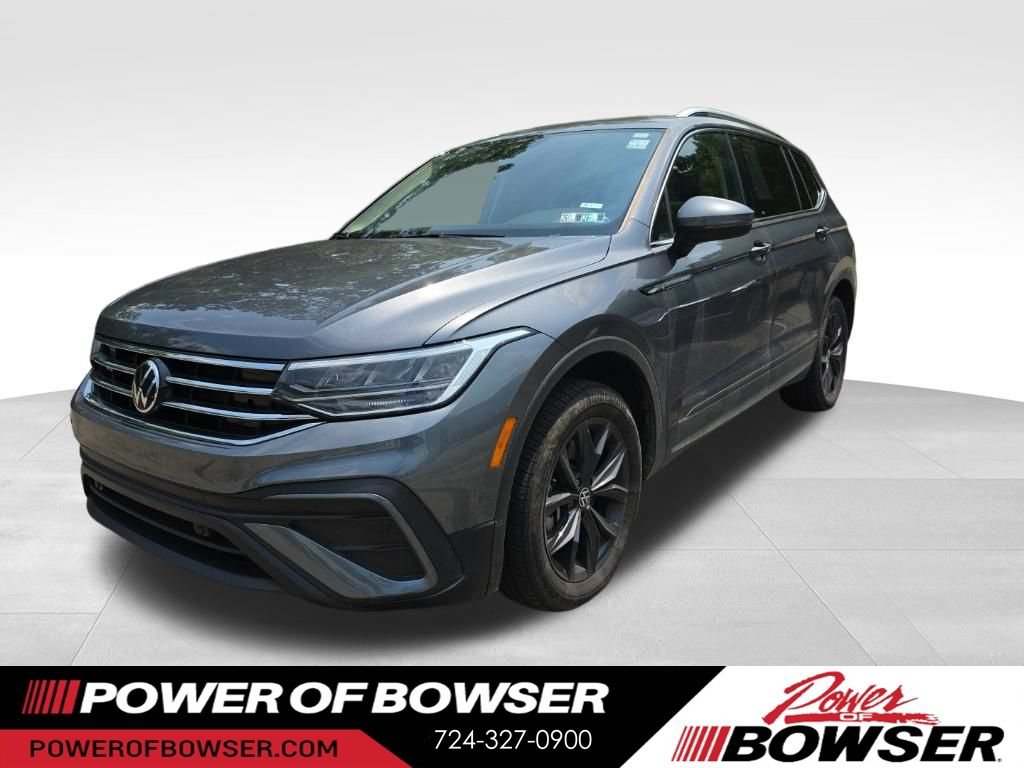 Used 2024 Volkswagen Tiguan SE FWD image 1