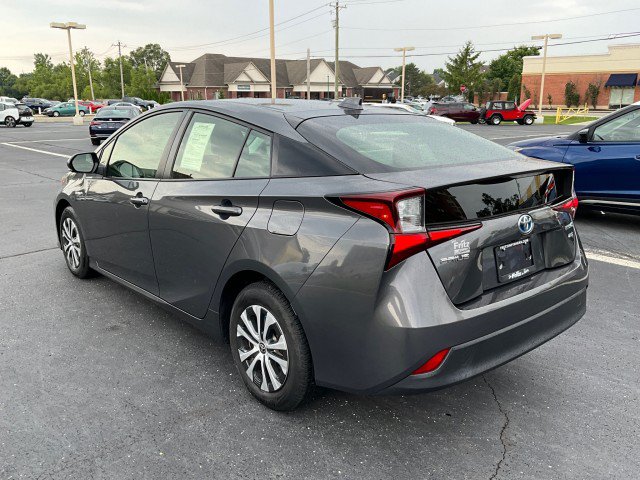 Used 2020 Toyota Prius L Eco FWD image 5