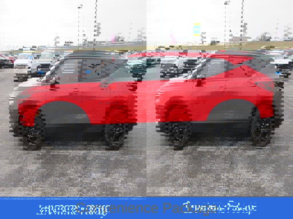 Used 2024 Chevrolet Blazer LT w/ Convenience Package image 2