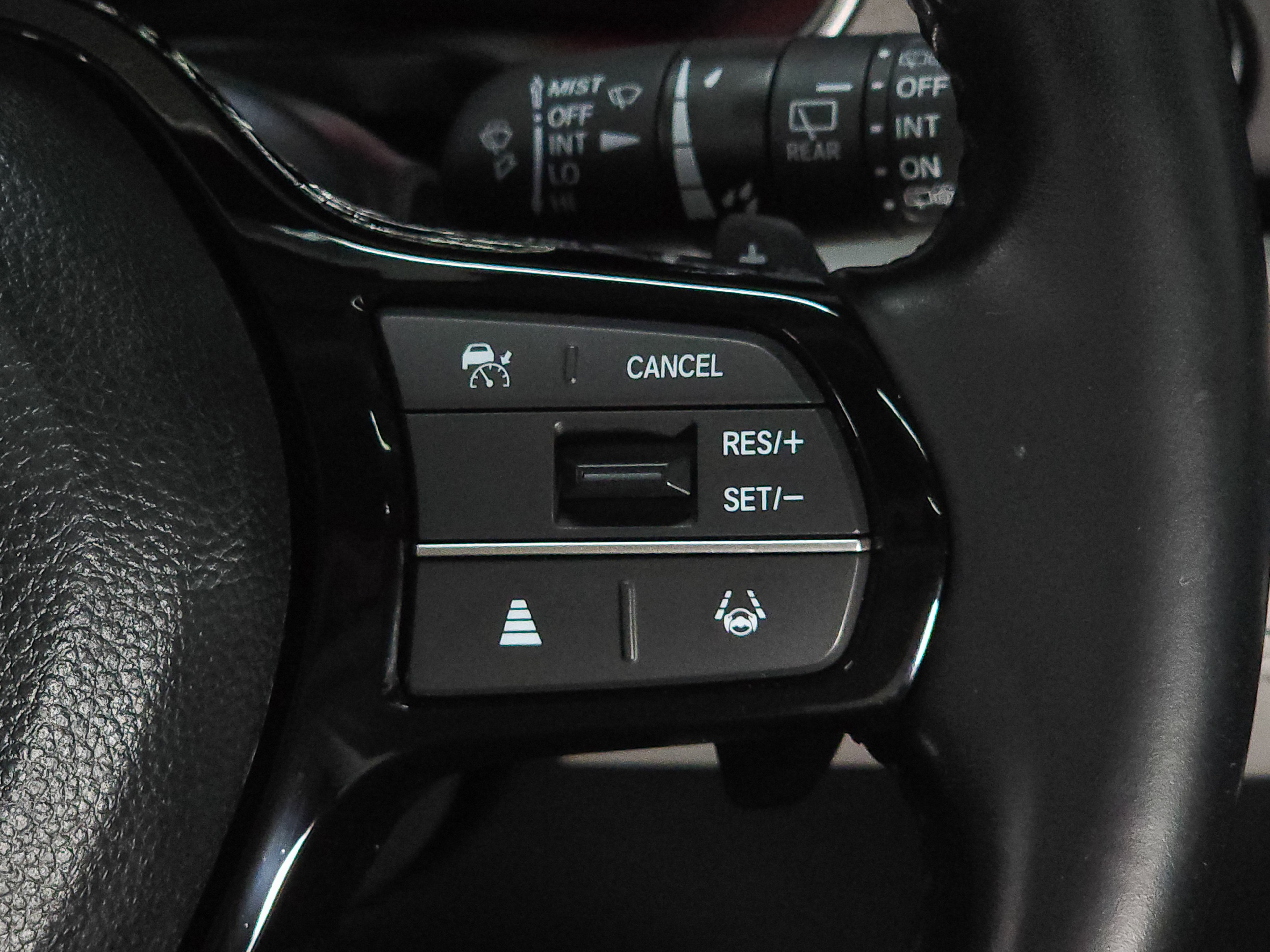 Used 2024 Honda Pilot Touring image 29