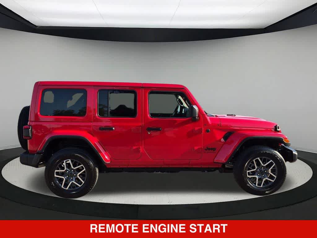 Used 2026 Jeep Wrangler Unlimited Sahara AWD/4WD image 7