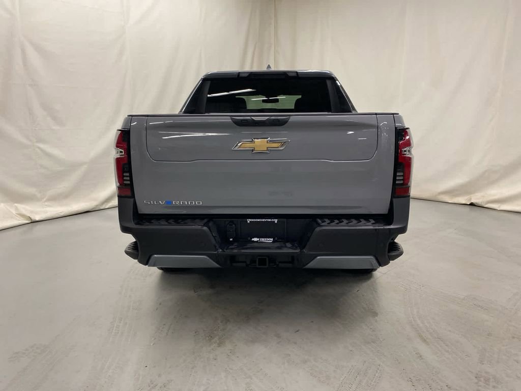 New 2025 Chevrolet Silverado EV LT image 7