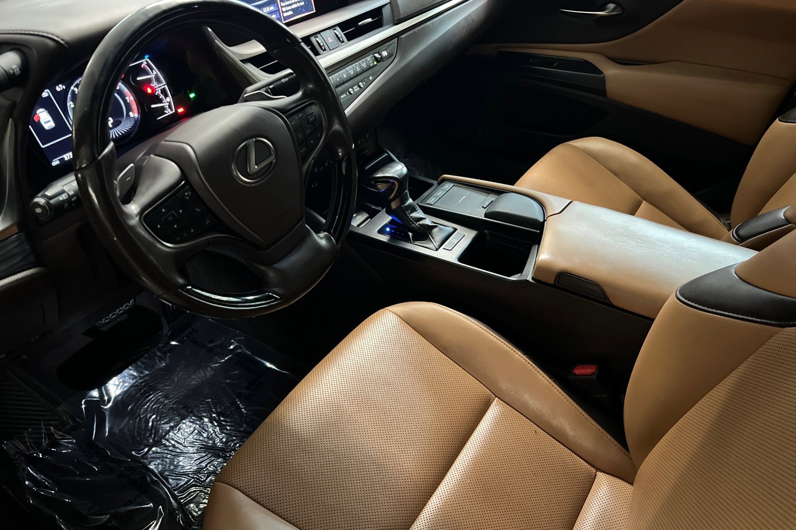 Used 2021 Lexus ES 250 250 w/ Premium Package image 10