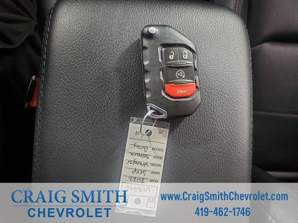Used 2022 Jeep Wrangler Unlimited Sahara image 32