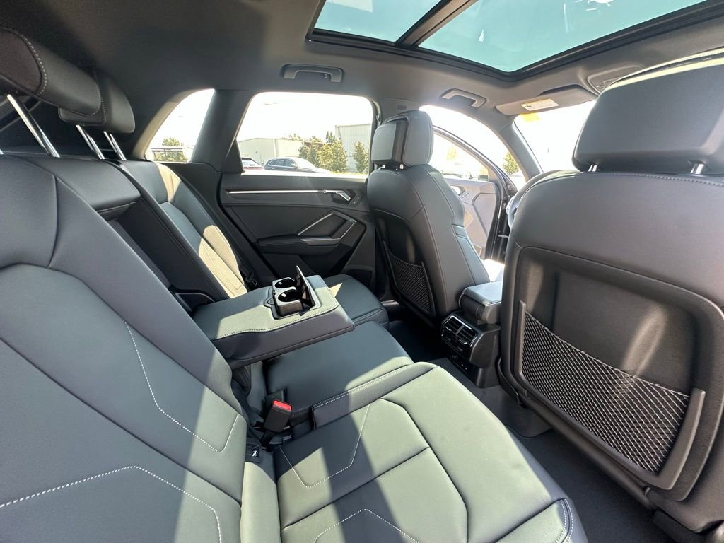 New 2025 Audi Q3 2.0T Premium image 26