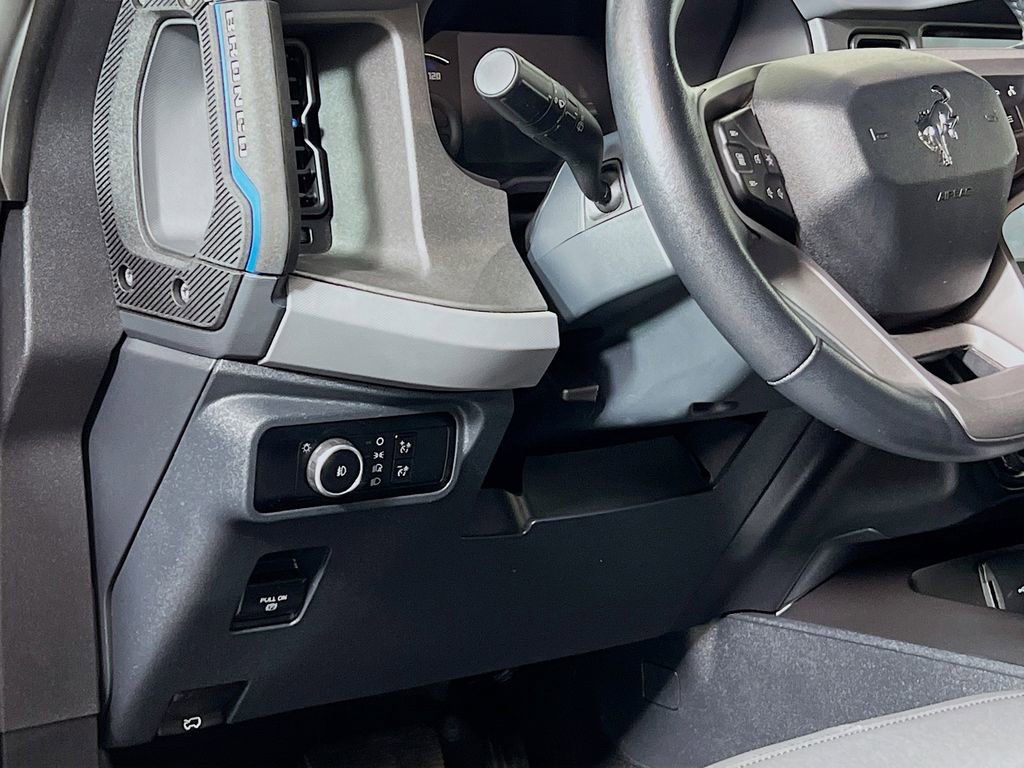 Certified 2024 Ford Bronco Black Diamond image 12