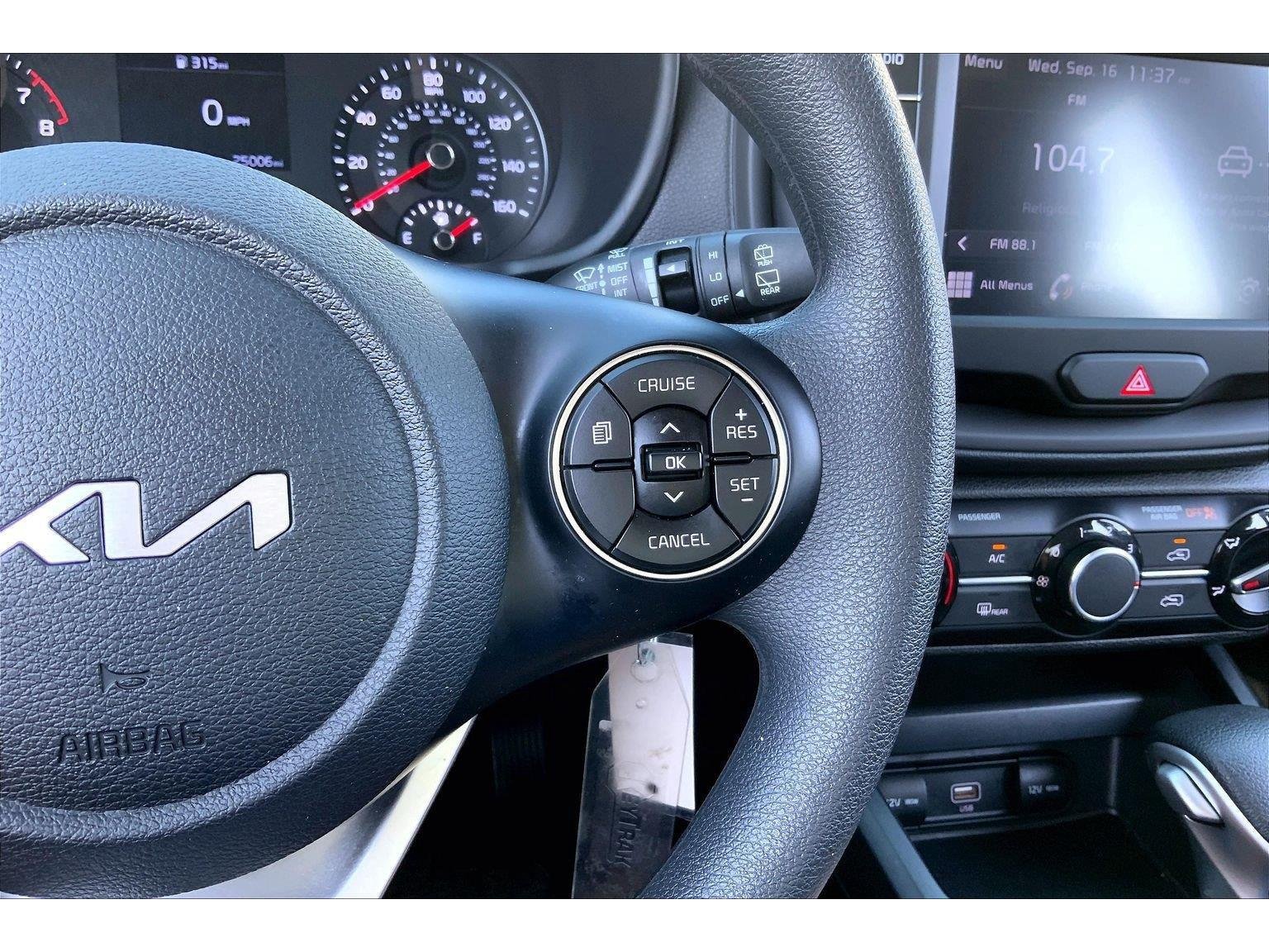 Used 2022 Kia Soul LX FWD image 17