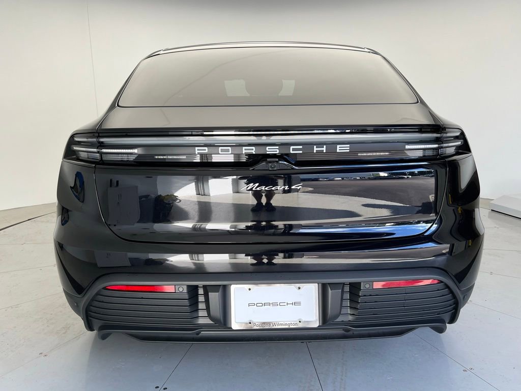 New 2025 Porsche Macan 4 Electric image 20