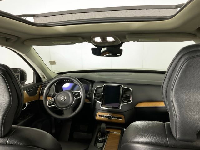 Certified 2023 Volvo XC90 B6 Plus w/ Protection Package Premier image 16