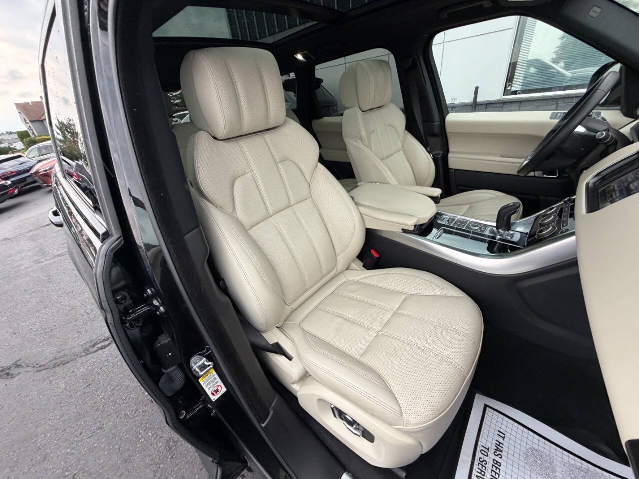 Used 2016 Land Rover Range Rover Sport HSE AWD/4WD image 34