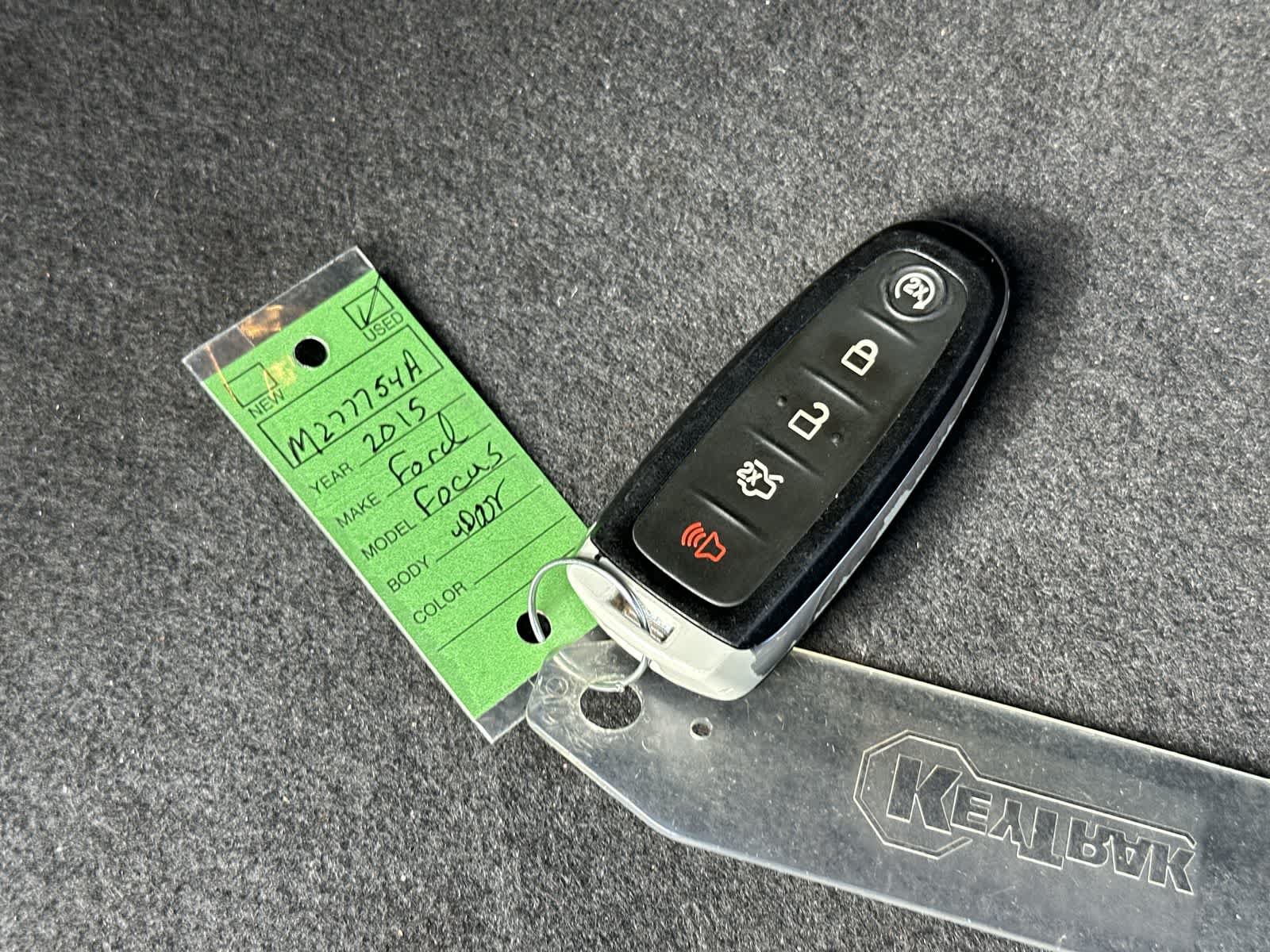 Used 2015 Ford Focus Titanium FWD image 25