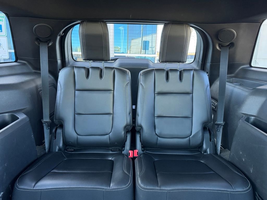 Used 2017 Ford Explorer Limited image 28