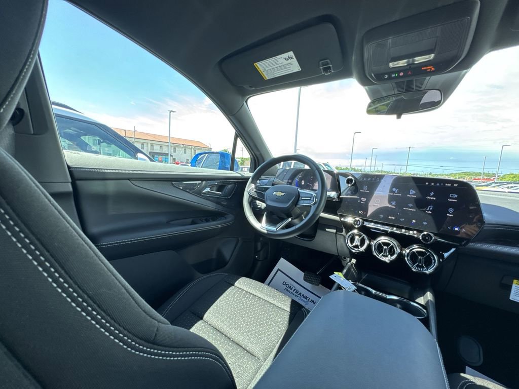New 2025 Chevrolet Blazer EV LT image 15