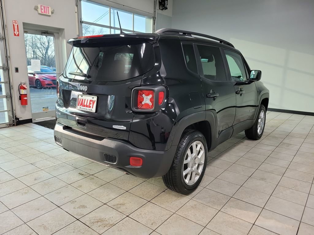Used 2019 Jeep Renegade Latitude image 11