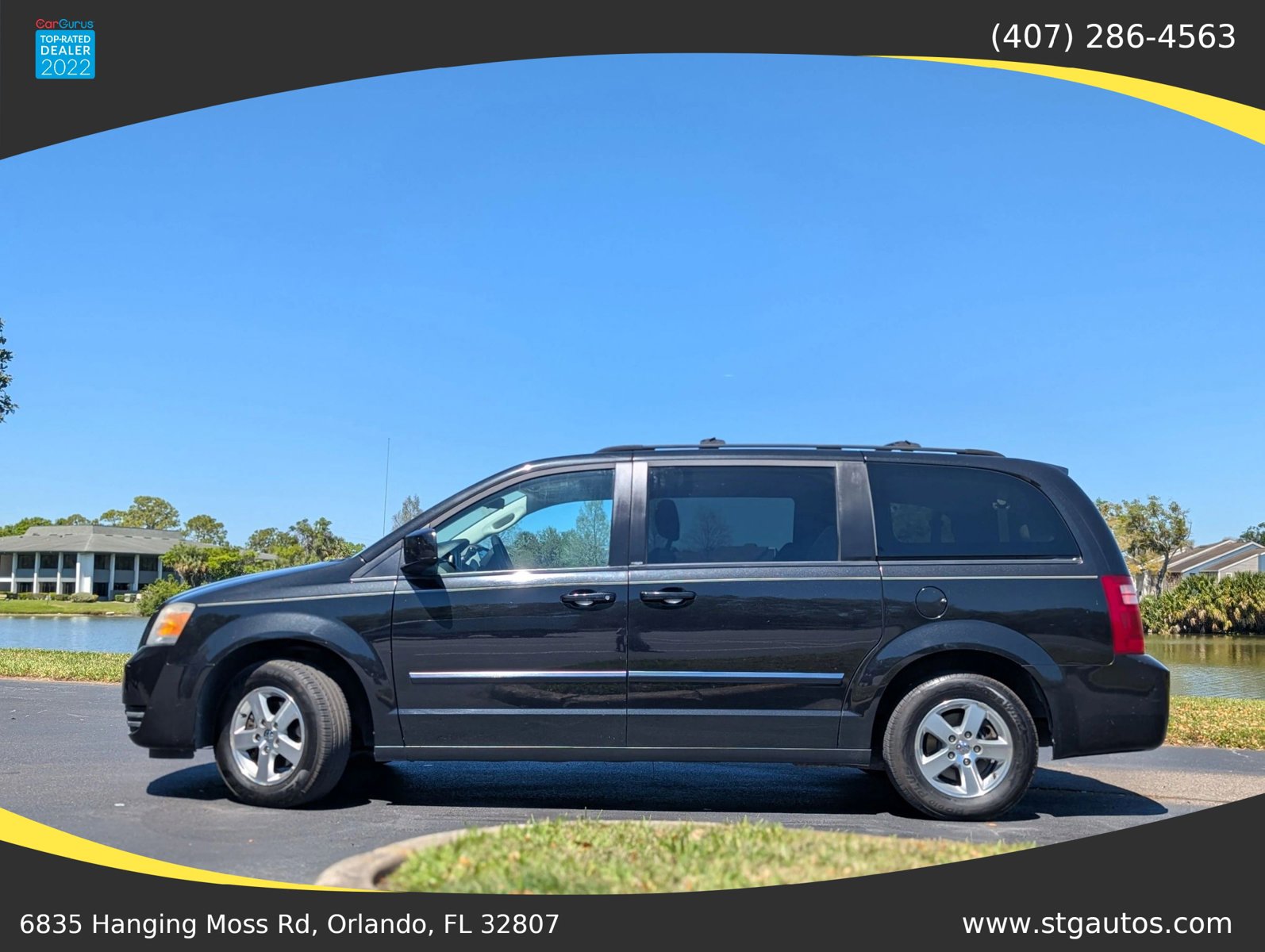 Used 2009 Dodge Grand Caravan SXT image 2