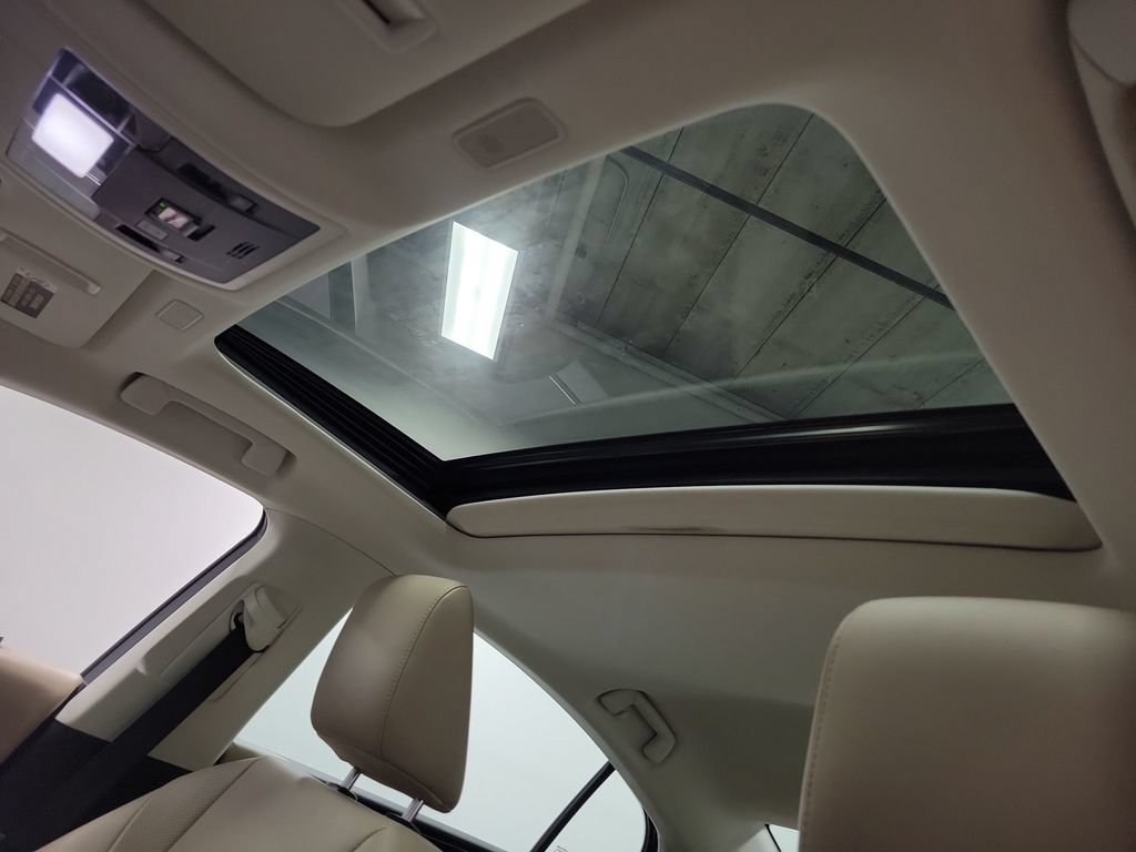 Used 2019 Lexus ES 350 w/ Premium Package FWD image 14