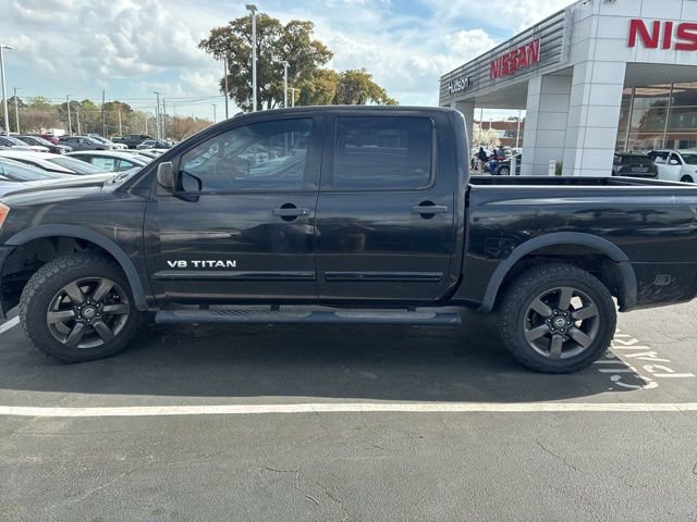 Used 2015 Nissan Titan SV w/ SV Value Truck Package image 5