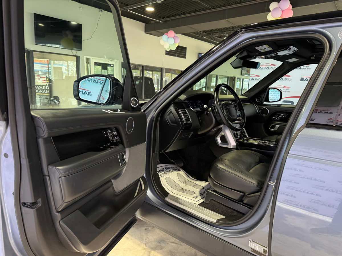 Used 2019 Land Rover Range Rover HSE AWD/4WD image 13
